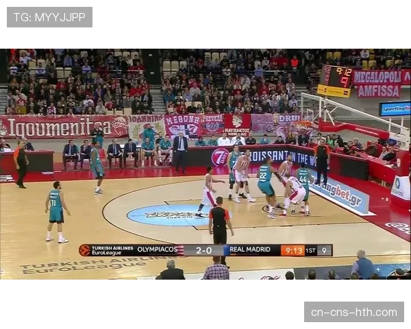 独行侠主场球迷高呼MVP,东契奇赛后向观众致意 独行侠主场球迷高呼MVP,东契奇赛后向观众致意